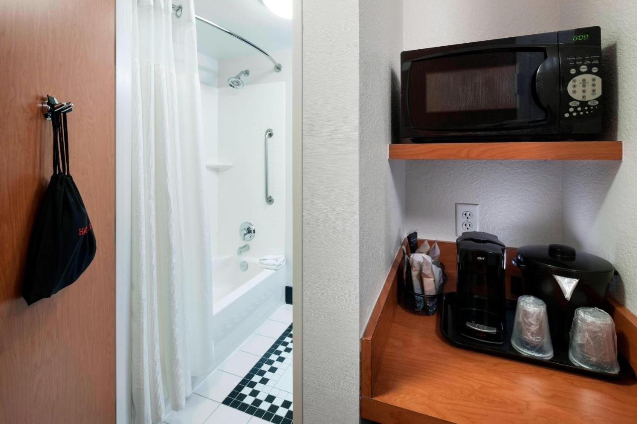 Fairfield & By Marriott Parmer Tech Ridge Hotel 3*