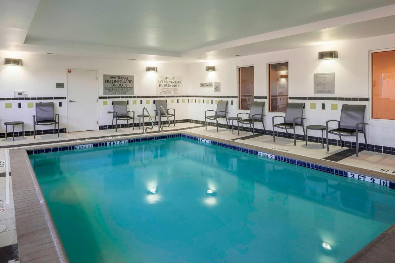 Hotel Fairfield & By Marriott Parmer Tech Ridge 3*